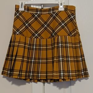 Clueless-Inspired Pleated Skirt